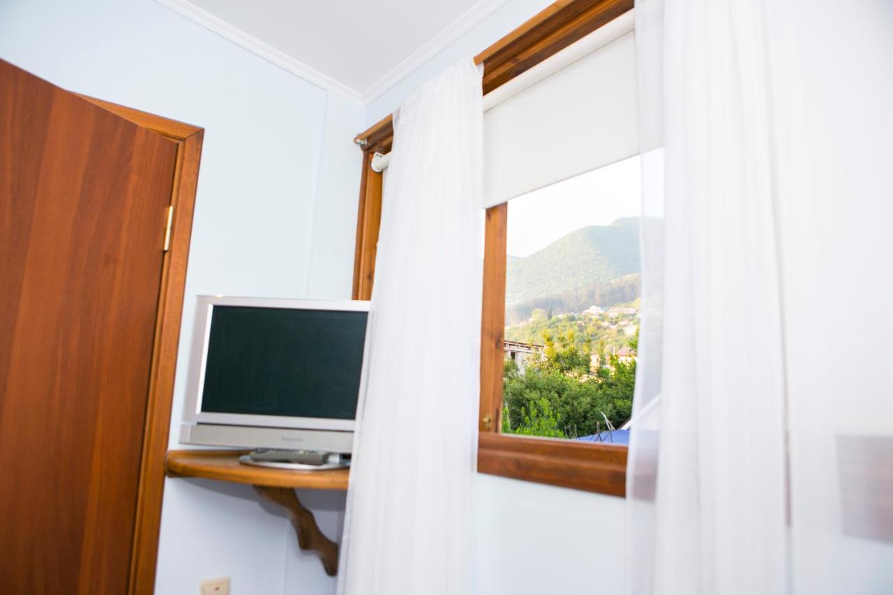 Guest House Lavr Гагра Экстерьер фото